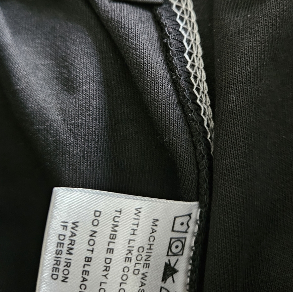 Men's Large Monsta Shorts Red Black - Picture 4 of 4